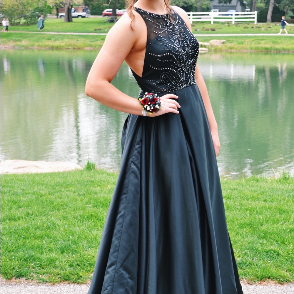 Black Prom dress